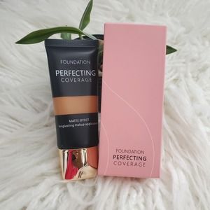 TASH Cosmetics Foundation Perfecting Coverage V012